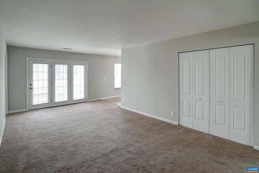 1252 Villa Ln #f, Charlottesville, VA 22903 - #3