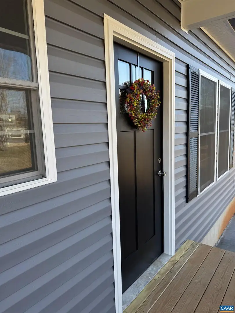 200 Robin Hood Rd, Staunton, VA 24401 - #1