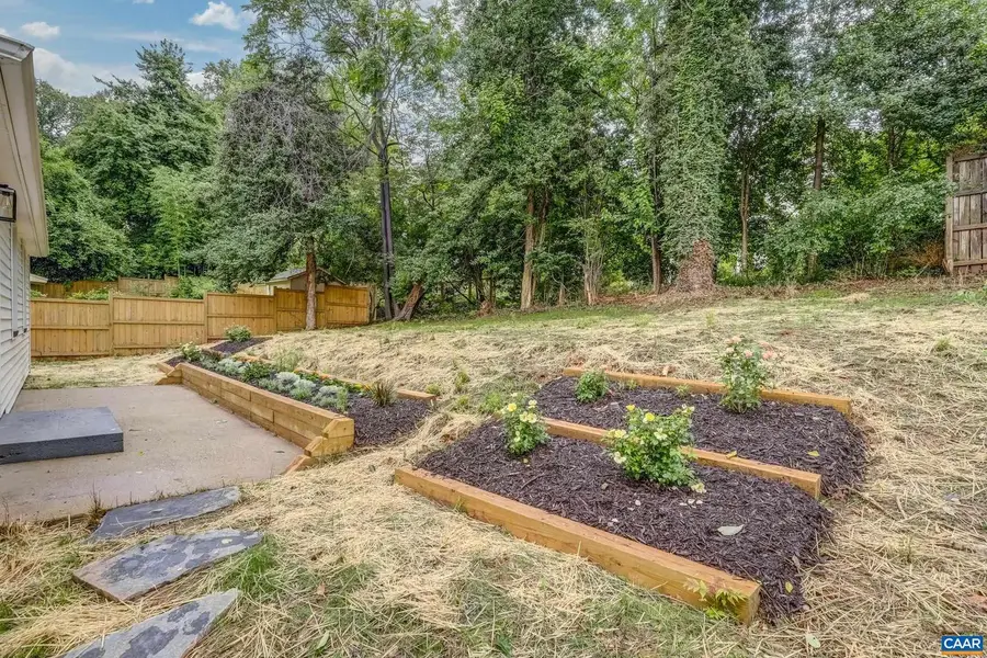 1623 Mason Ln, Charlottesville, VA 22903 - #3
