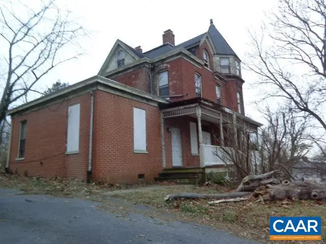 1040 Reservoir St, Waynesboro, VA 22980 - #1