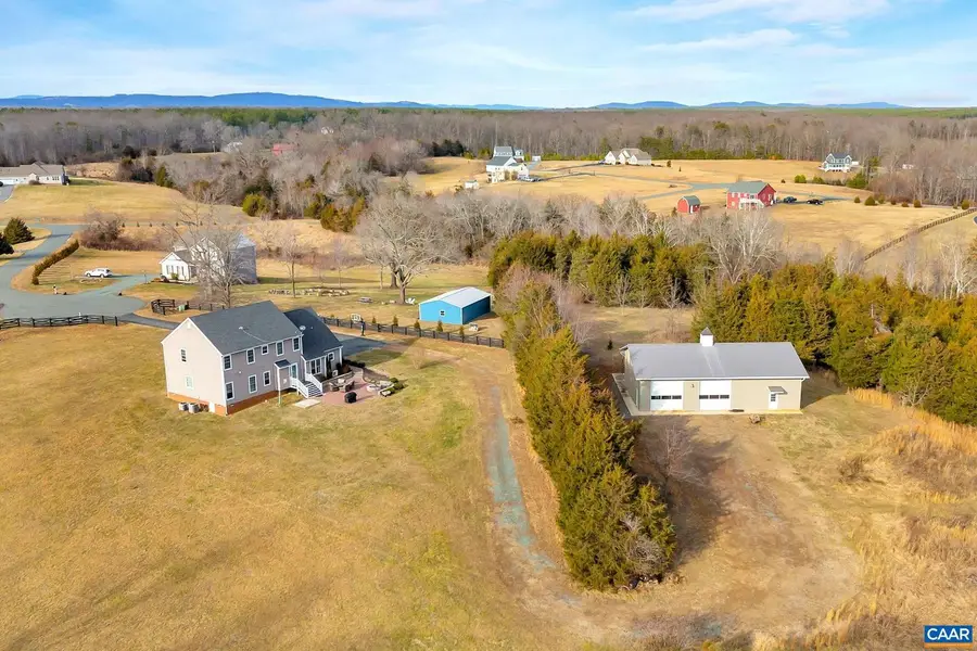 1243 Woodcock Pl, Scottsville, VA 24590 - #3