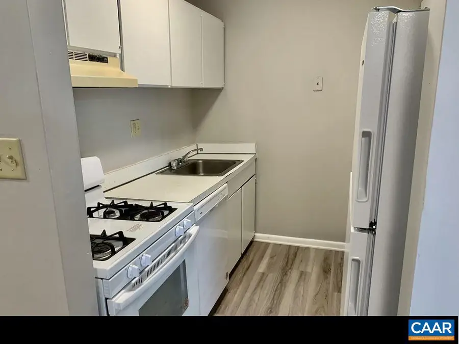 545 Burgoyne Rd #5, Charlottesville, VA 22901 - #3