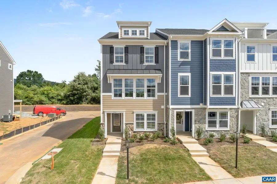 746 Park Ridge Dr, Crozet, VA 22932 - #3