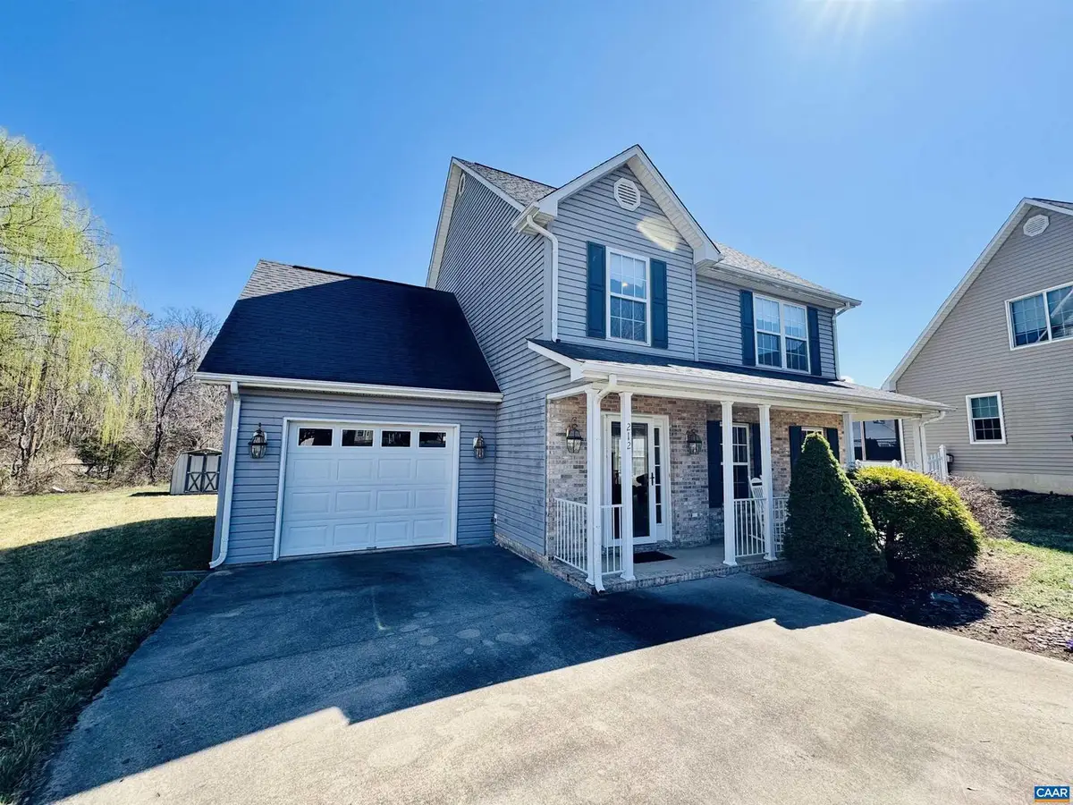 212 Kingsport Rd, Waynesboro, VA 22980 - #1