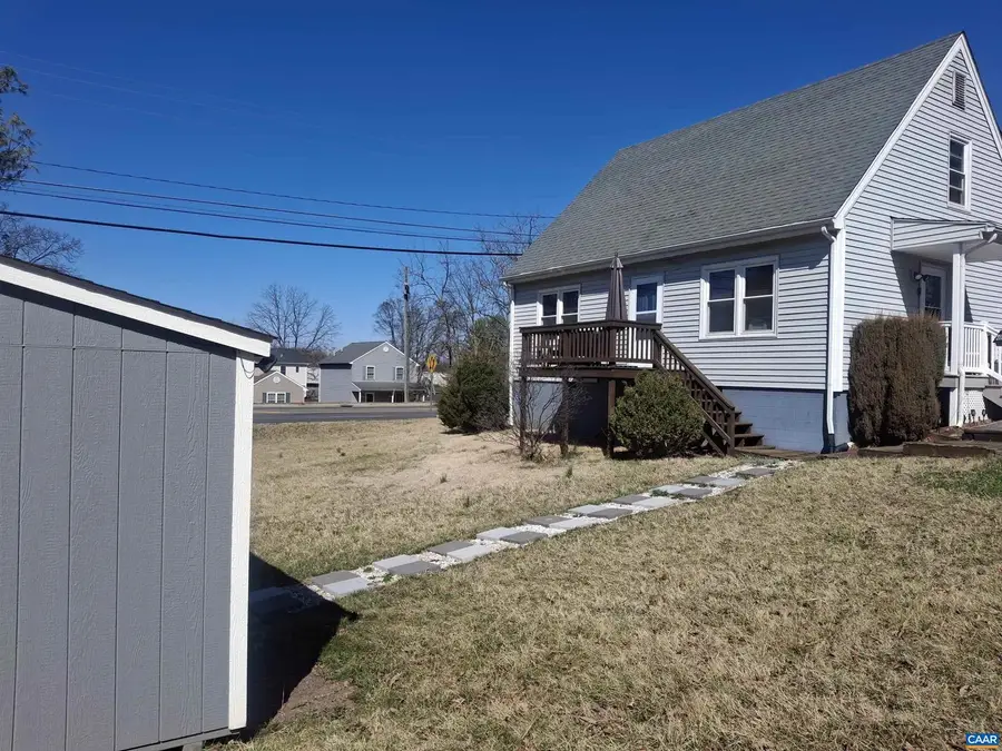 642 N Delphine Ave, Waynesboro, VA 22980 - #3