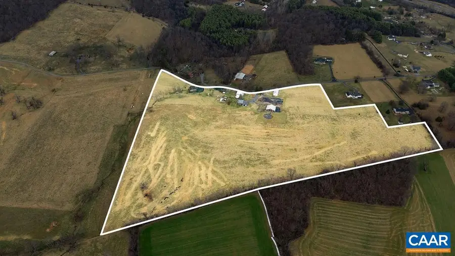 142 Mt Ida Ln, Staunton, VA 24401 - #3