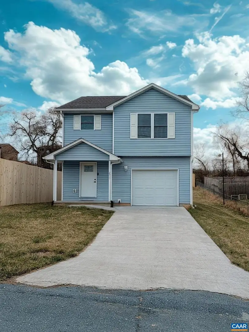 2511 Chesapeake St, Staunton, VA 24401 - #1