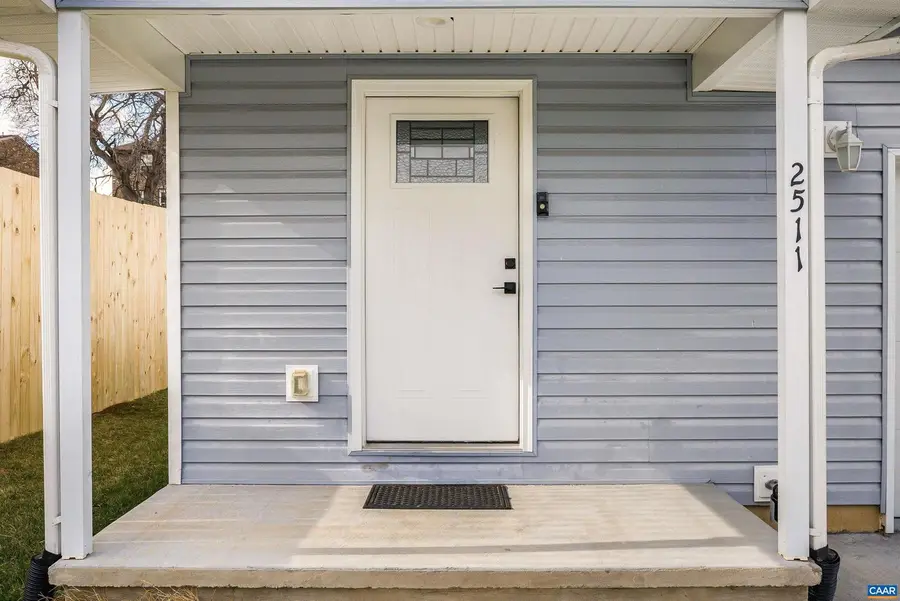 2511 Chesapeake St, Staunton, VA 24401 - #2
