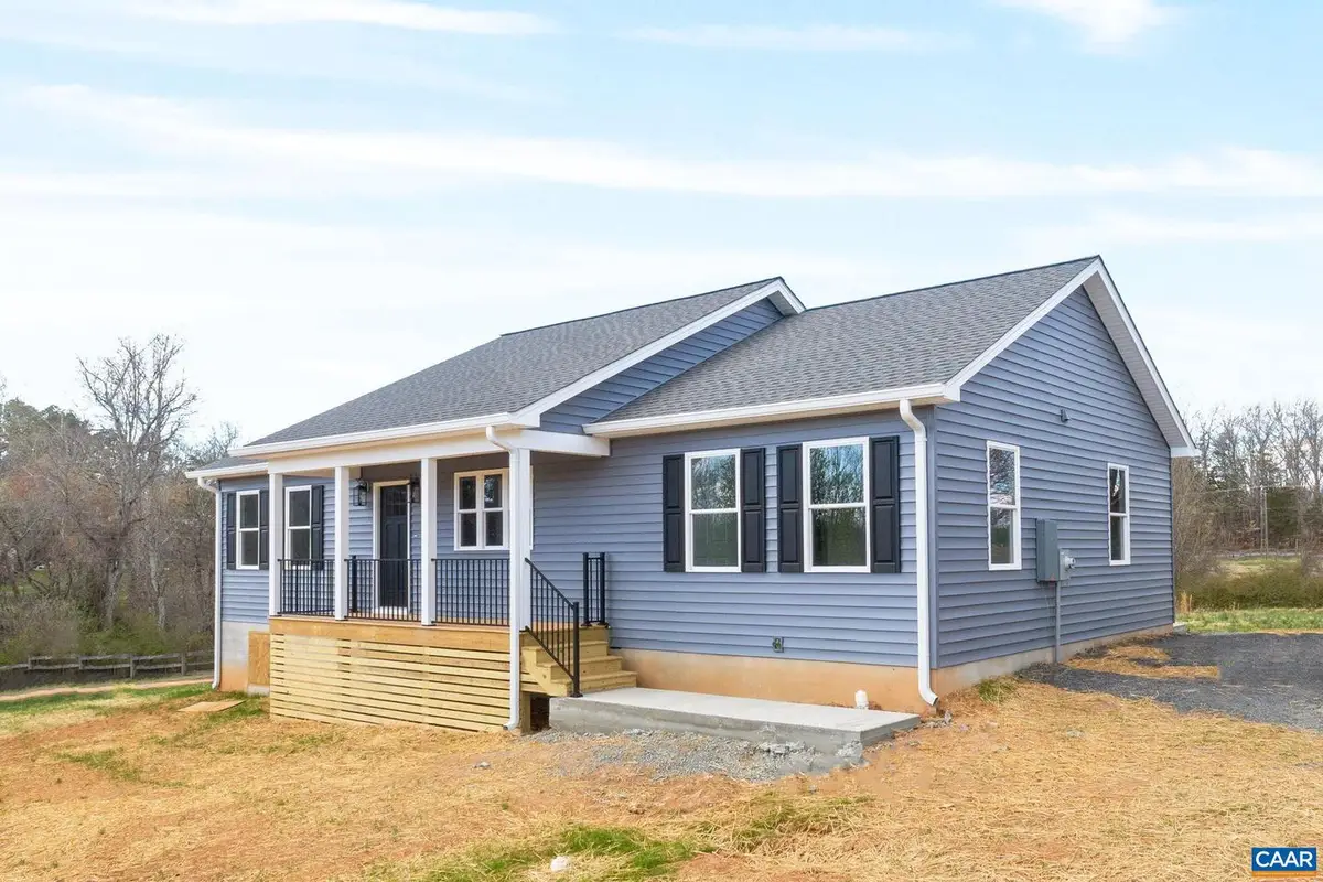 140 Dogwood Hts, Scottsville, VA 24590 - #1