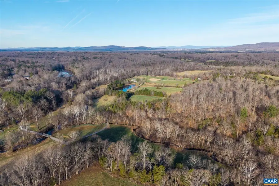 271 Grass Ct, Keswick, VA 22947 - #2