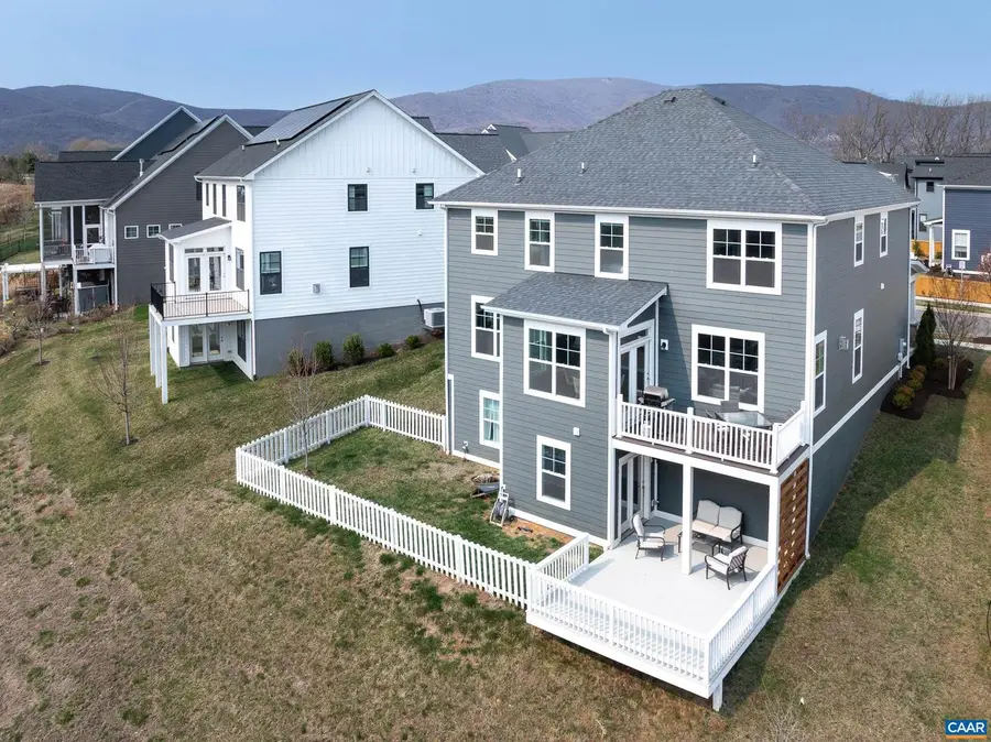 330 Bishopgate Ln, Crozet, VA 22932 - #2