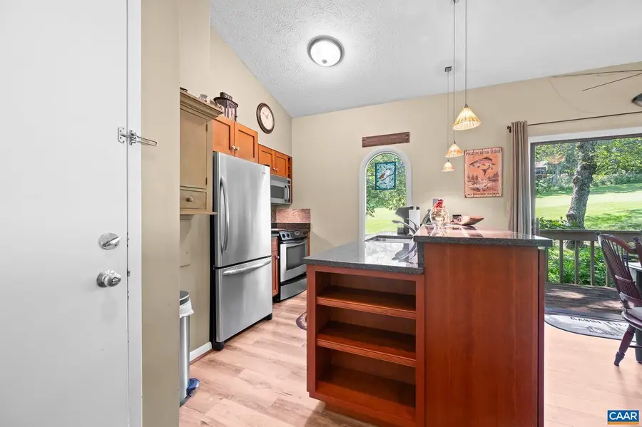 2230 Tanners Ridge Rd, Roseland, VA 22967 - #3