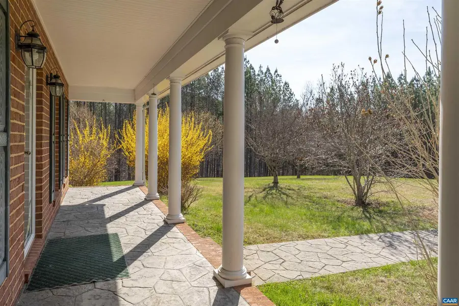 2508 Thomas Jefferson Pkwy, Charlottesville, VA 22902 - #3