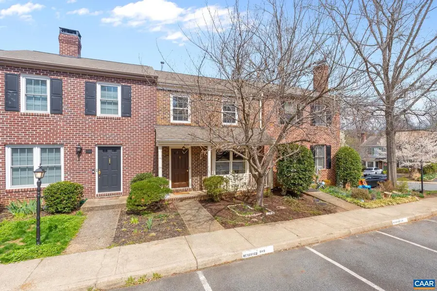 940 Huntwood Ln, Charlottesville, VA 22901 - #3
