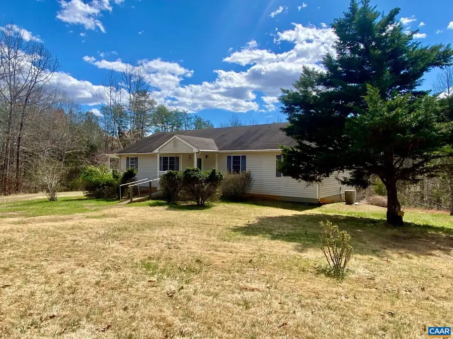 3545 Rock Island Rd, Scottsville, VA 24590 - #2