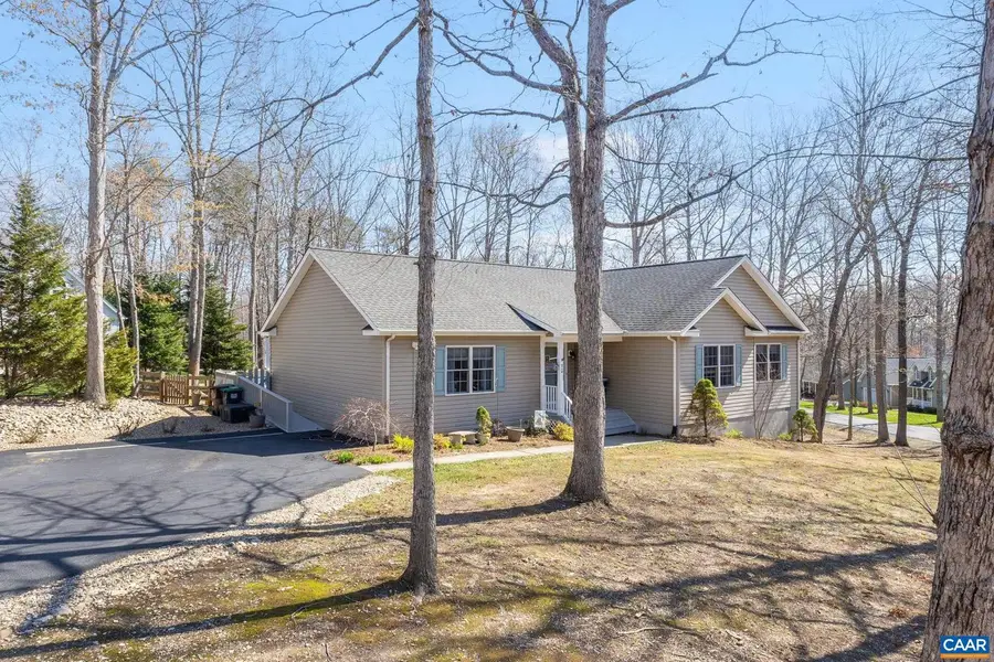 70 Riverside Dr, Palmyra, VA 22963 - #3