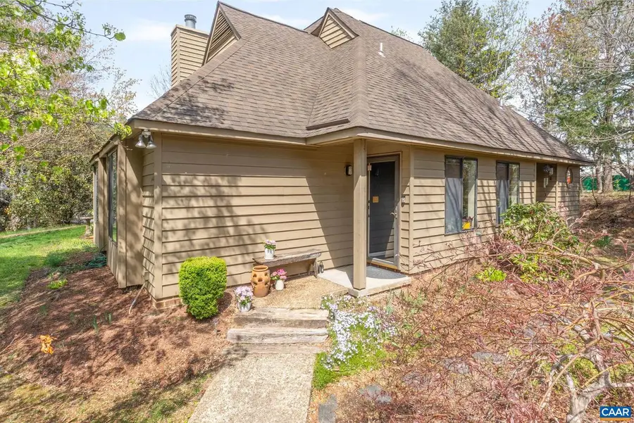 1 Ridgeview Cir, Charlottesville, VA 22902 - #2