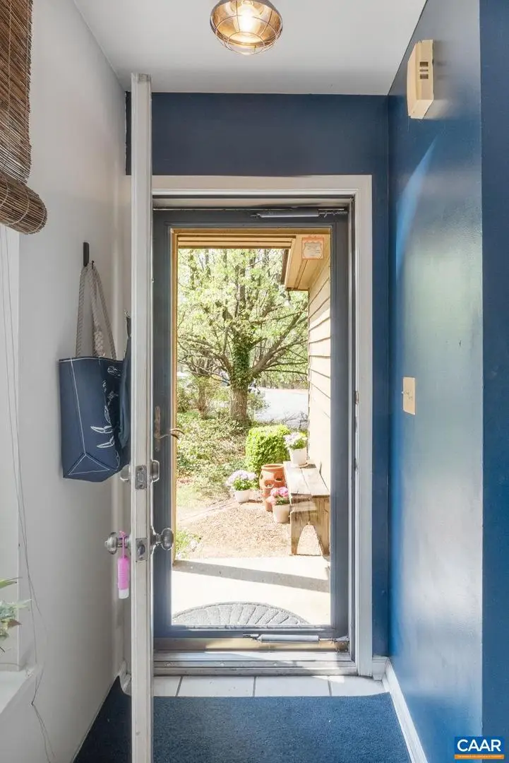 1 Ridgeview Cir, Charlottesville, VA 22902 - #3