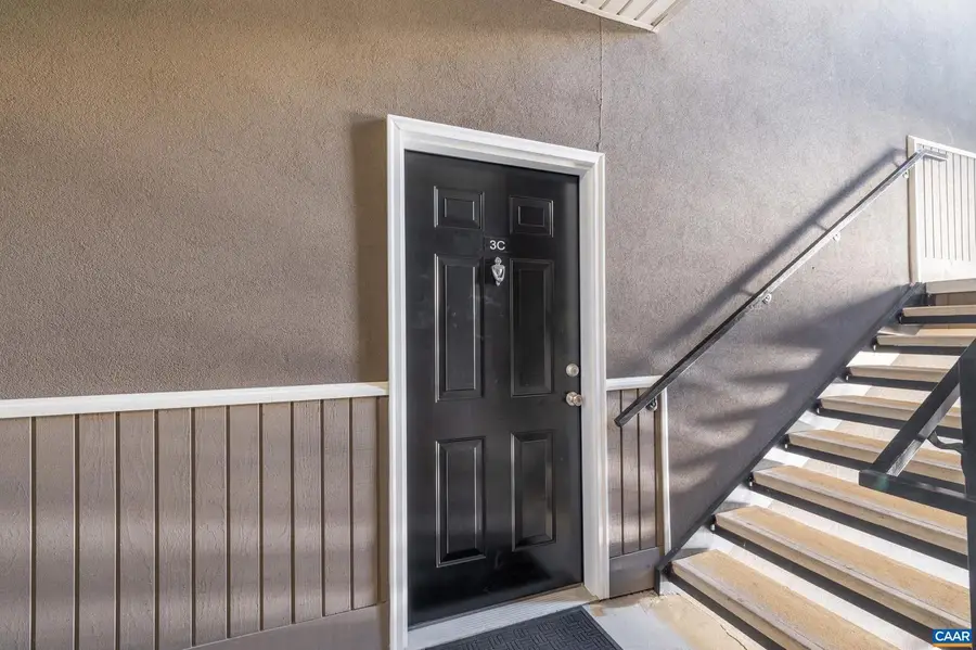 770 Walker Sq #3c, Charlottesville, VA 22903 - #2