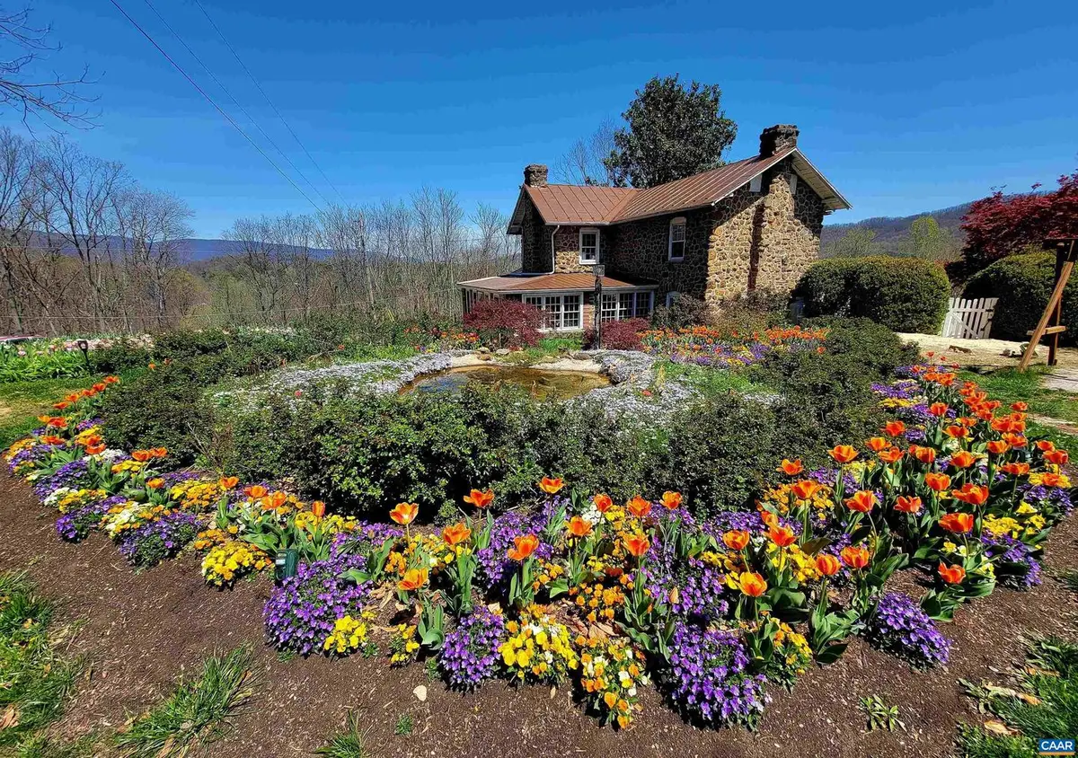 128 Rockfish Orchard Dr, Afton, VA 22920 - #1