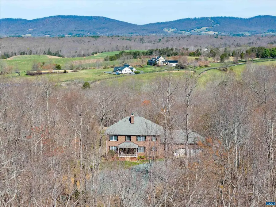 4444 Woods Edge Rd, Troy, VA 22974 - #2