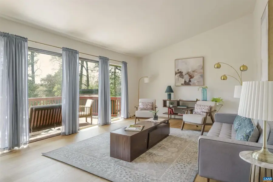 5 Vincennes Ct, Charlottesville, VA 22911 - #3