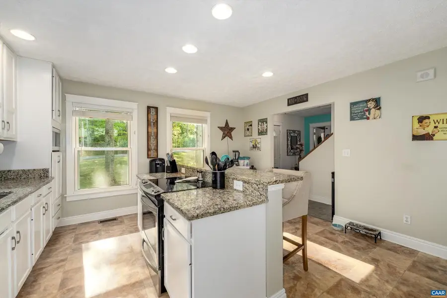 5 Iroquois Way, Palmyra, VA 22963 - #2