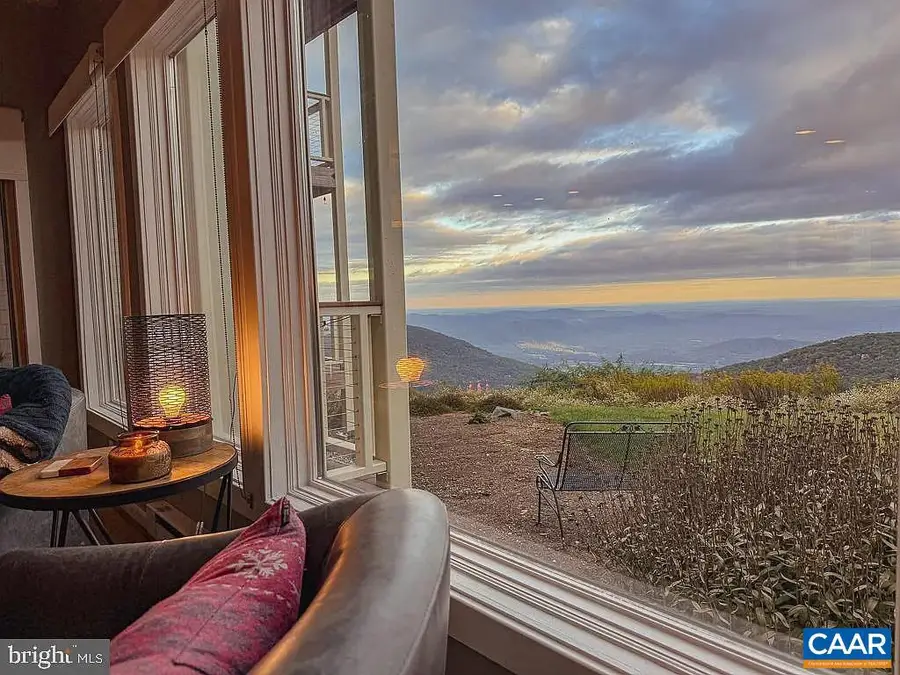 1616 Overlook Condos, Roseland, VA 22967 - #2