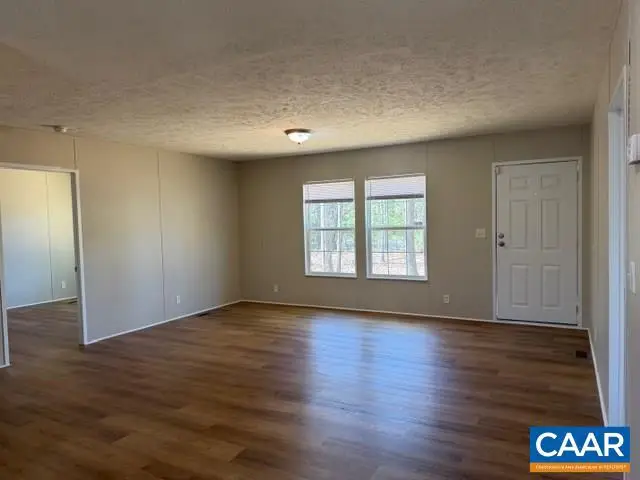 319 Ivy Rd, Howardsville, VA 24562 - #3