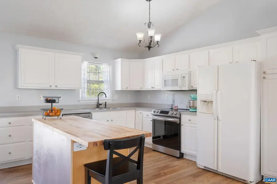 225 Mayfield Ln, Waynesboro, VA 22980 - #3