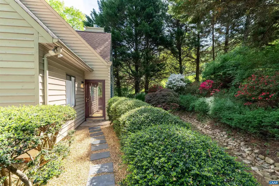 220 Homestead Ln, Charlottesville, VA 22902 - #3