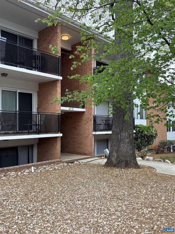 1800 Jefferson Park Ave #62, CHARLOTTESVILLE, VA 22903