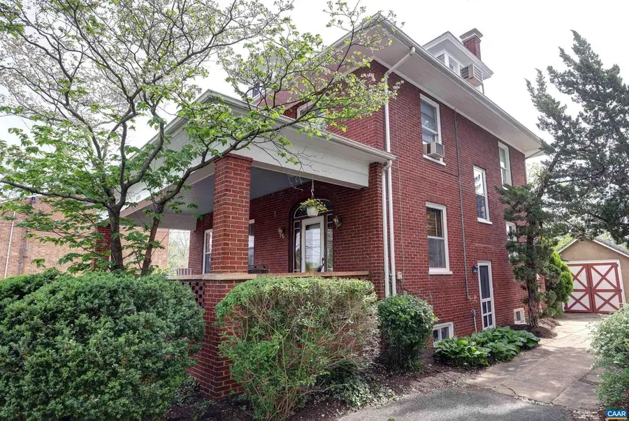 620 Ridge St, Charlottesville, VA 22902 - #3