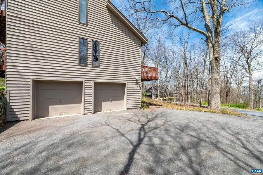 44 East Catoctin Dr, Wintergreen Resort, VA 22967 - #2