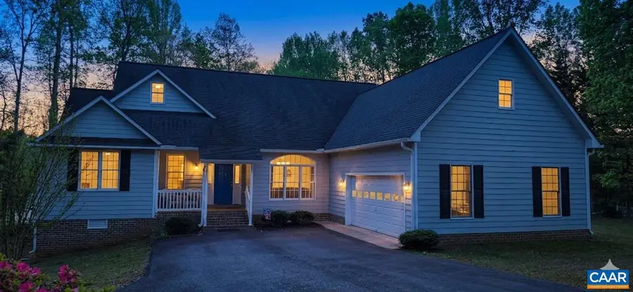 4410 Windsor Lake Dr, Louisa, VA 23093 - #2