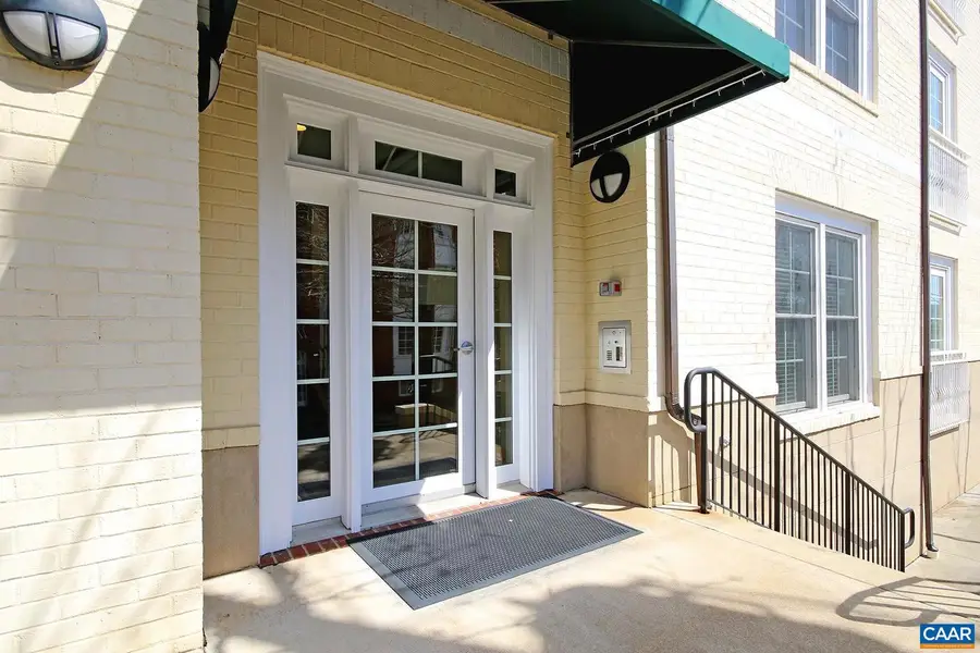 1001 E Market St #1, Charlottesville, VA 22902 - #3