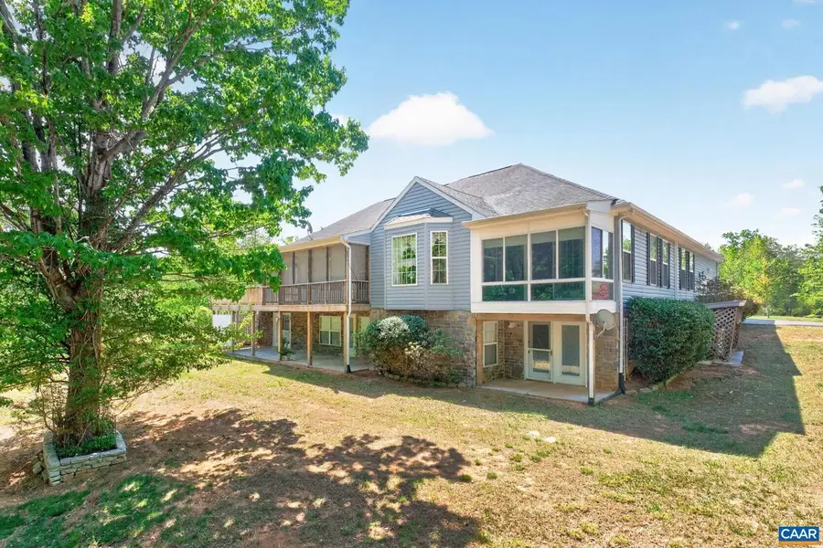 102 Happy Valley Rd, Keswick, VA 22947 - #2