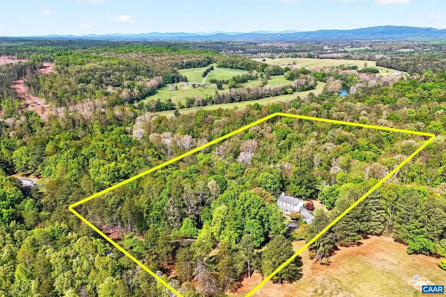 1206 South Keswick Dr, Troy, VA 22974 - #2