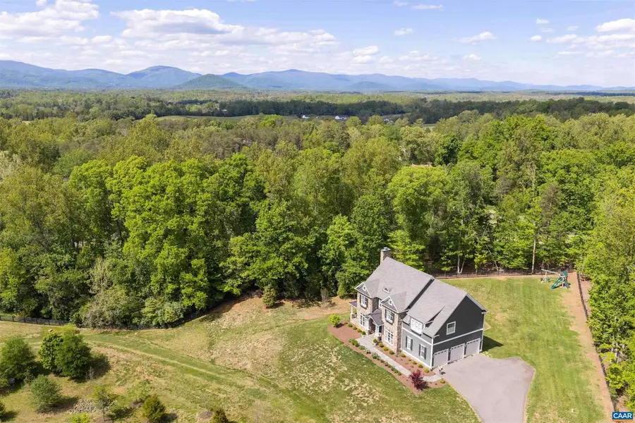 421 Houndstooth Ct, Charlottesville, VA 22901 - #3