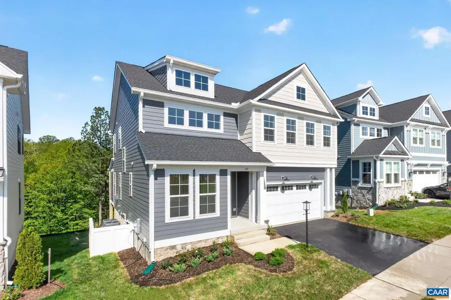 1151 Sablewood Dr, Charlottesville, VA 22911 - #2