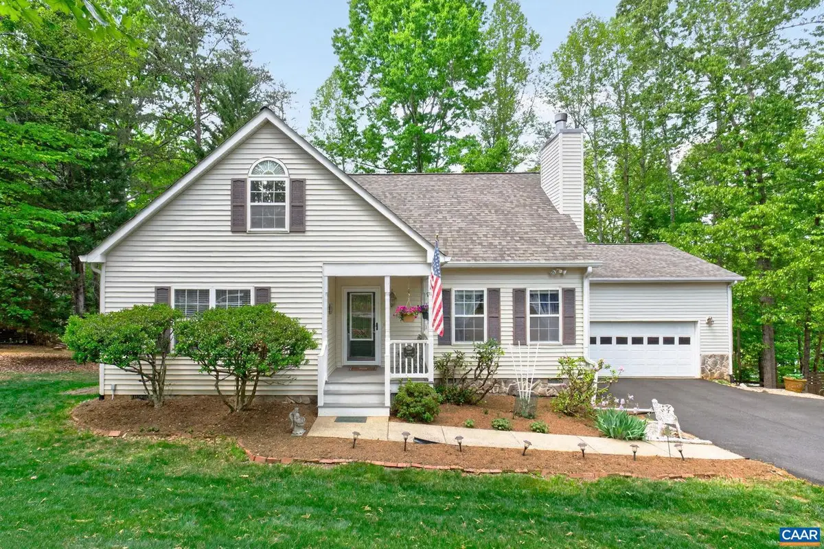 296 Jefferson Dr, Palmyra, VA 22963 - #1