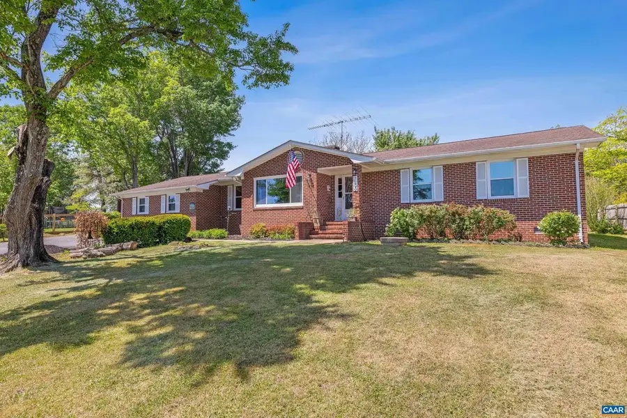 752 Westwood Rd, Stanardsville, VA 22973 - #2