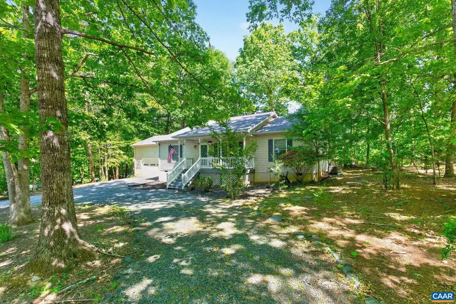 29 N Bearwood Dr, Palmyra, VA 22963 - #3