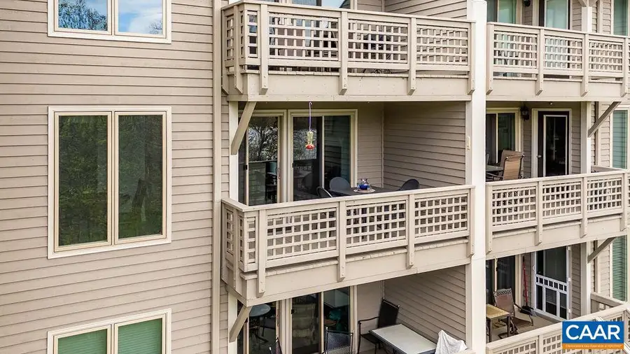 3232 North Ridge Condos, Roseland, VA 22967 - #2