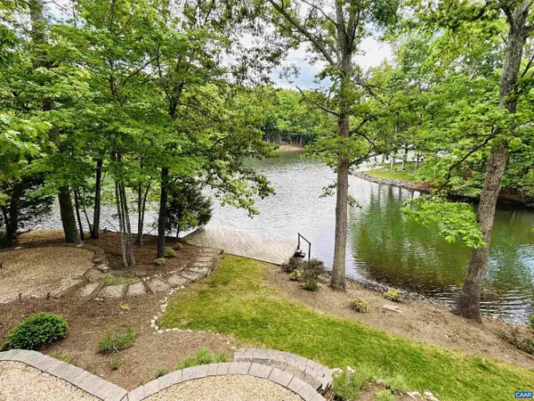 21 Amethyst Rd, PALMYRA, VA 22963