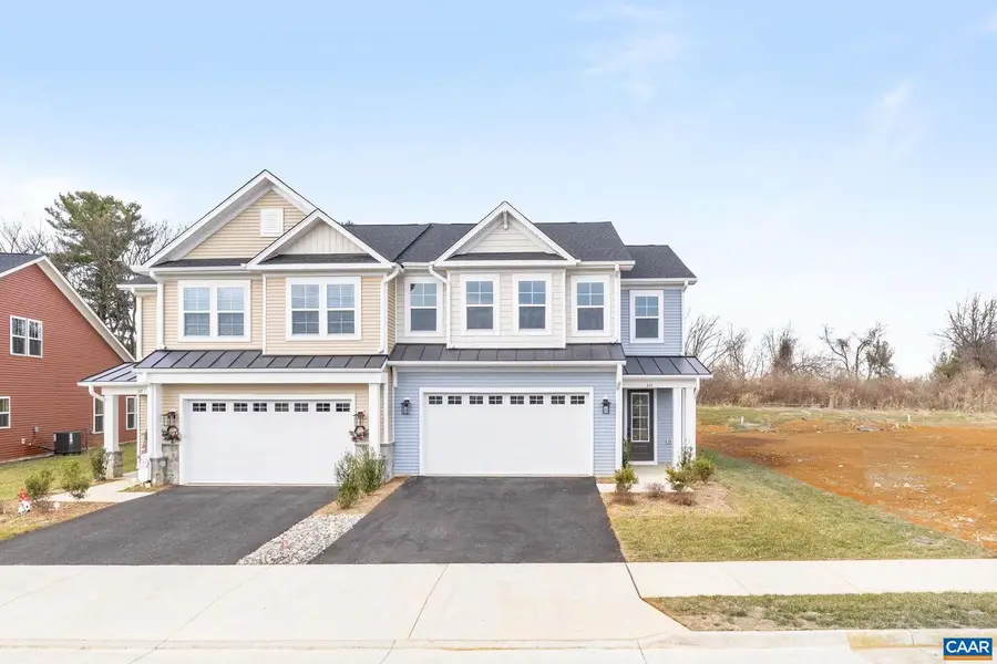 135 Springdale Rd, Waynesboro, VA 22980 - #2