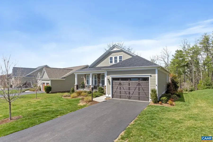 542 Drumin Rd, Keswick, VA 22947 - #2