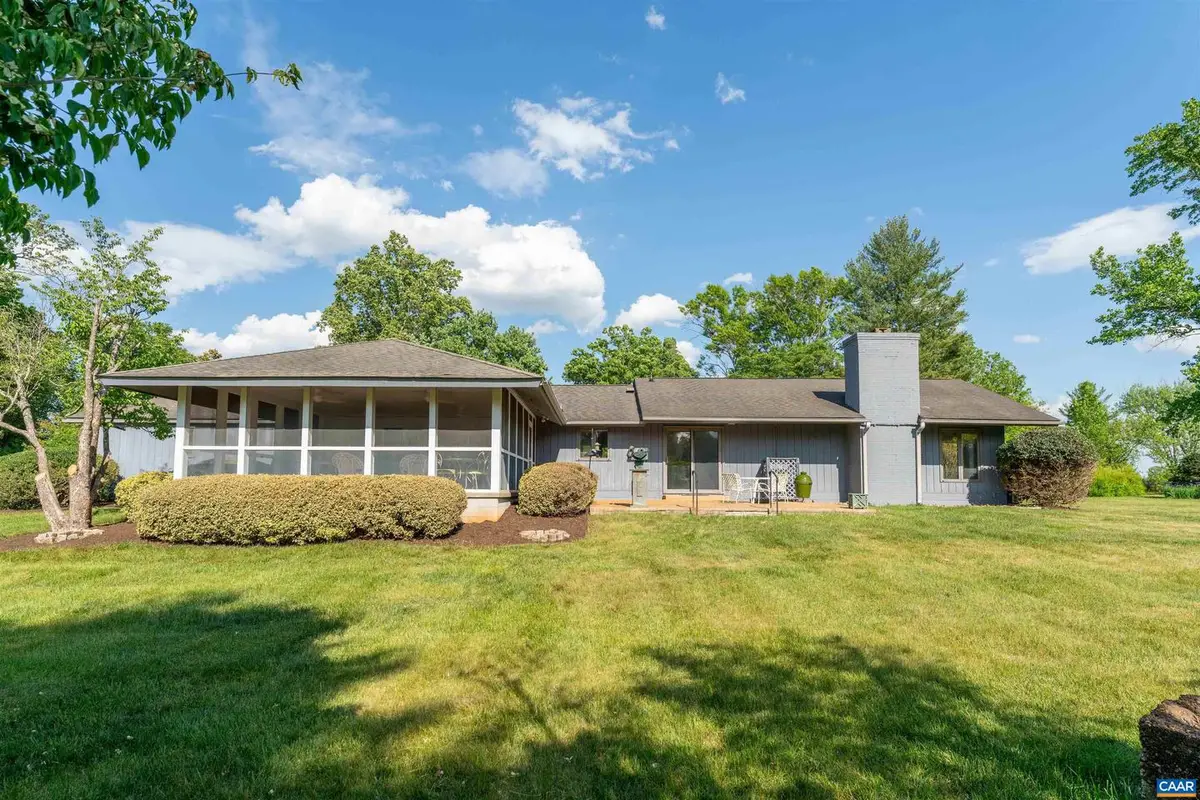 1221 West Leigh Dr, Charlottesville, VA 22901 - #1