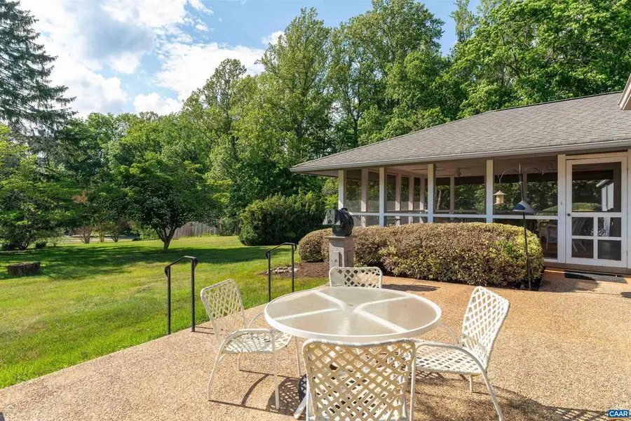 1221 West Leigh Dr, Charlottesville, VA 22901 - #3
