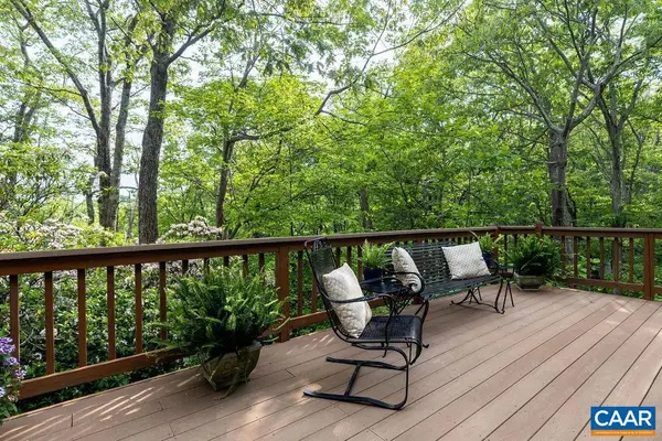 30 Gumtree Dr, WINTERGREEN RESORT, VA 22967
